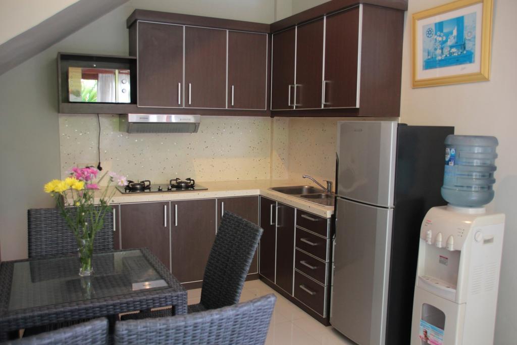 סמיניאק Villa Anyelir חדר תמונה