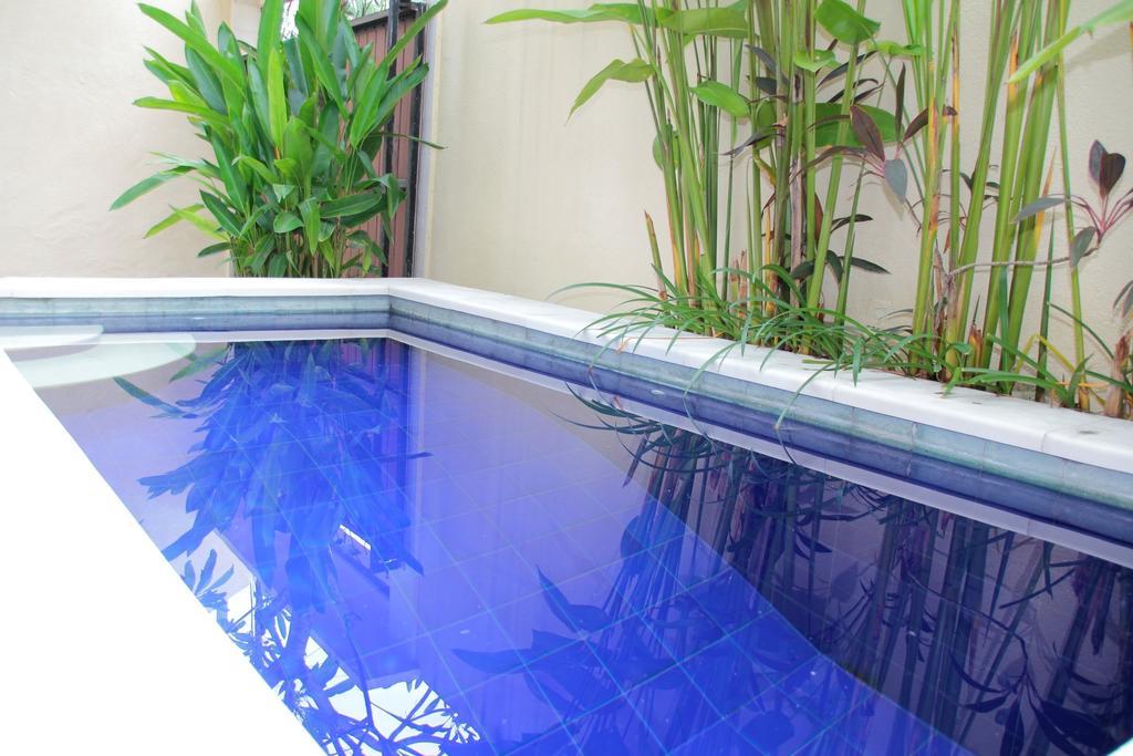 סמיניאק Villa Anyelir חדר תמונה